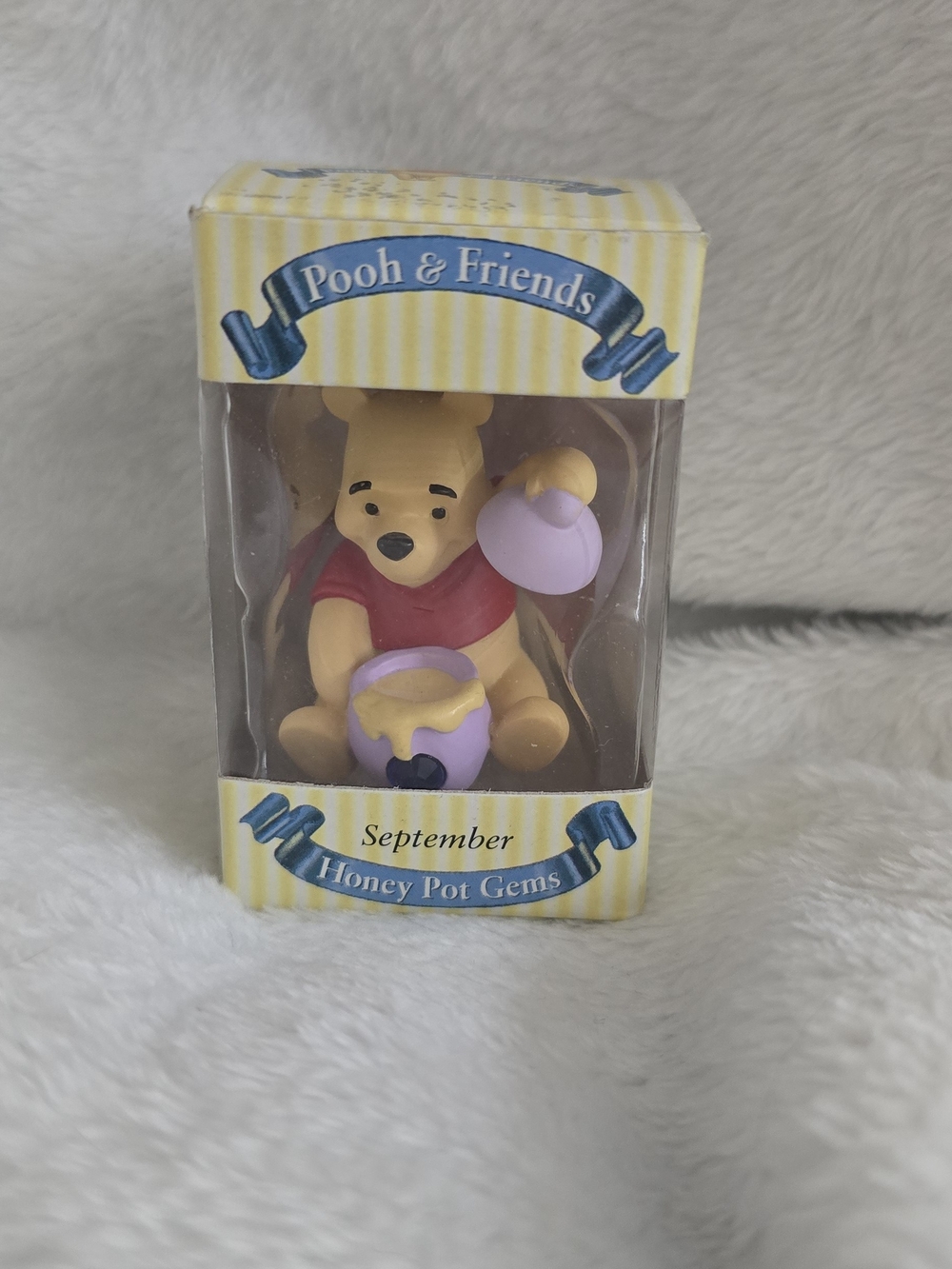 Collector Pooh And Friends Honey Pot gems